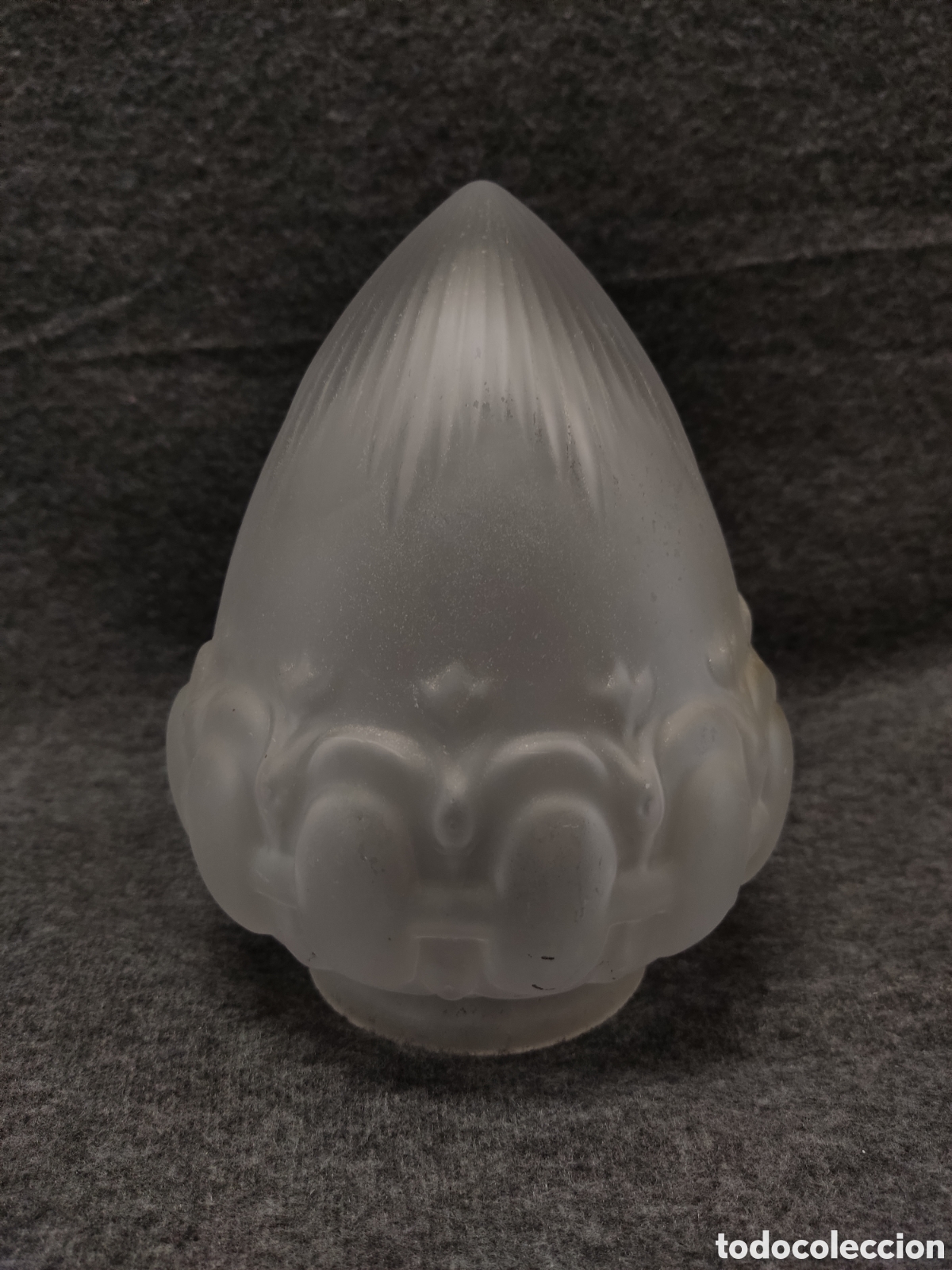 Vintage: Tulipa tipo pi&ntilde;a de cristal al &aacute;cido