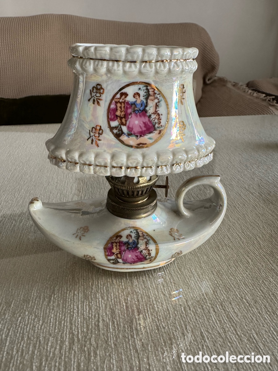 Vintage: Peque&ntilde;a l&aacute;mpara de porcelana decorada estilo vintage &ndash; 14 cm
