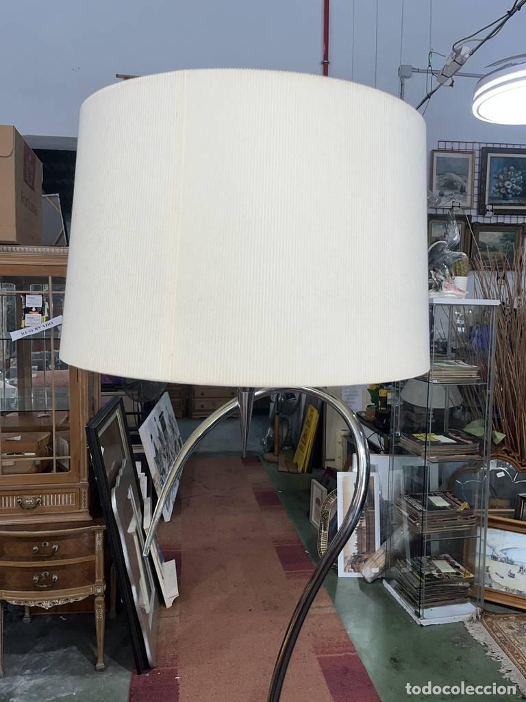 Vintage: L&Aacute;MPARA DE PIE MARCA MANTRA - Foto 3