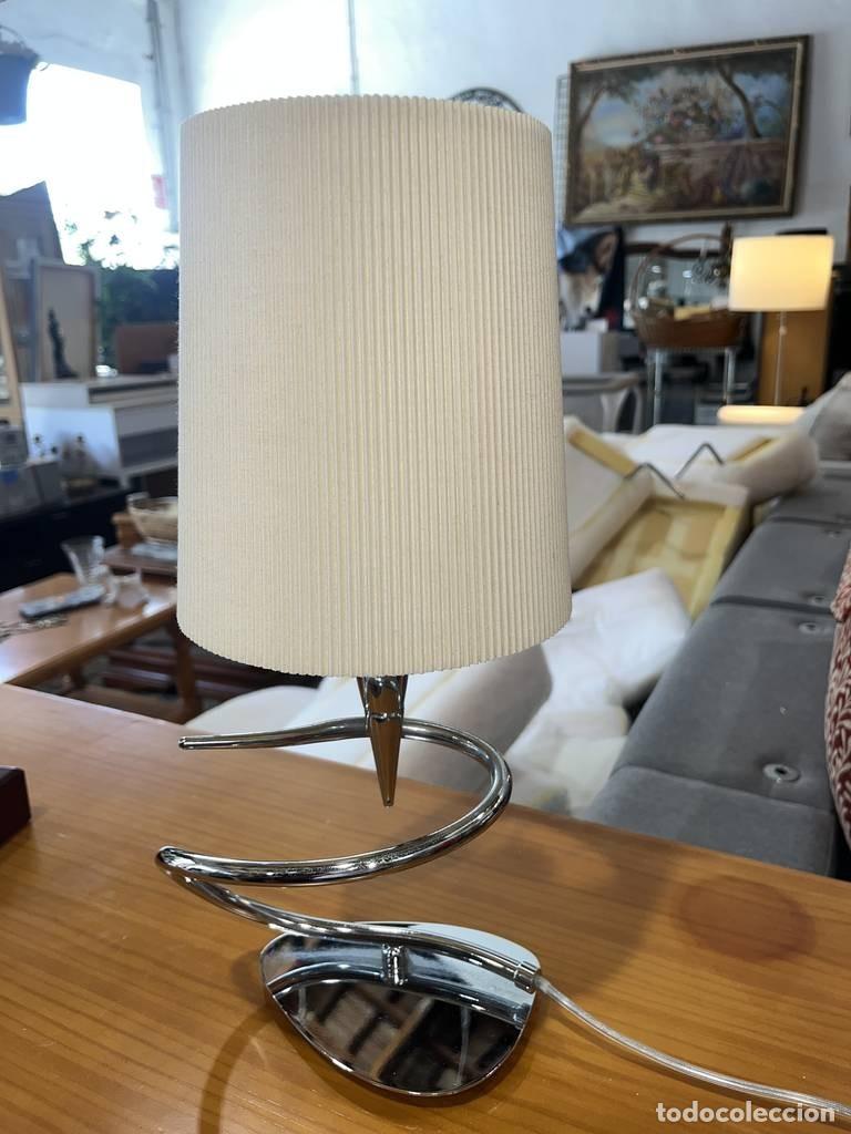 Vintage: L&Aacute;MPARA DE MESA MARCA MANTRA - Foto 4