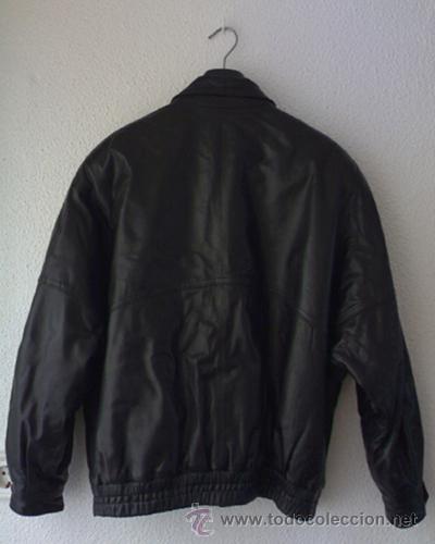 Vintage: CHAQUET&Oacute;N DE PIEL NEGRO. - Foto 2