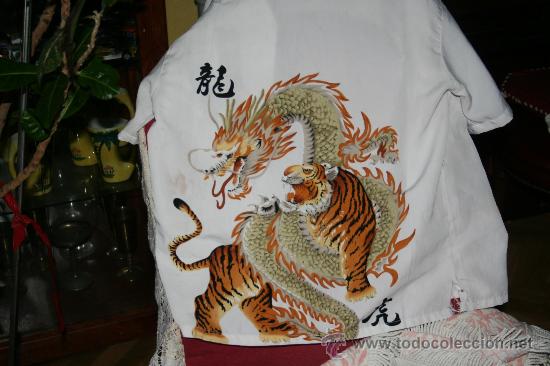Vintage: antigua camisa de algodon con dibujo estampado de dragones - Foto 4 - 32669665