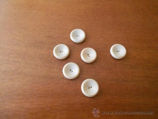 Vintage: LOTE DE SEIS BOTONES ANTIGUOS IGUALES - Foto 3