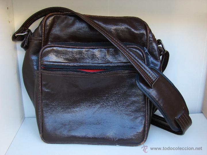 bolso bandolera de hombre. original años 70 - Comprar Complementos vintage  en todocoleccion - 39444359