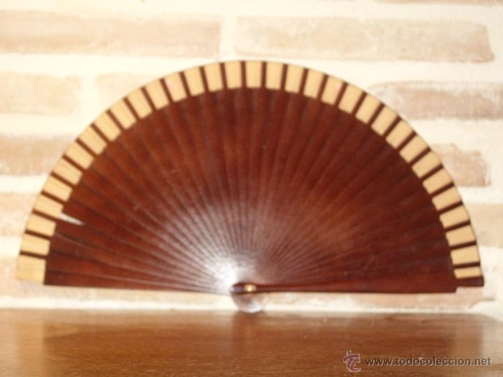 Vintage: ABANICO DE MADERA PINTADO - Foto 5