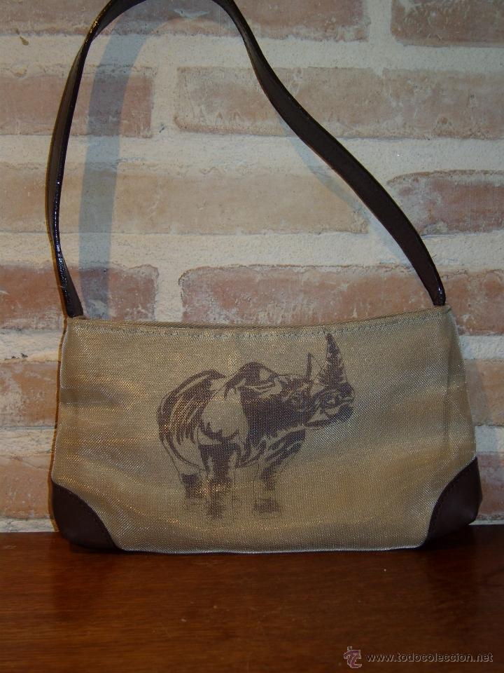 Vintage: PEQUE&Ntilde;O BOLSO DE NYLON PULL&BEAR -ESPA&Ntilde;A-. - Foto 1