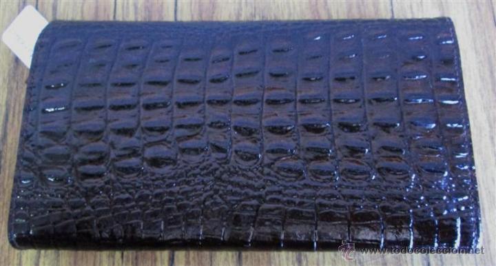 Vintage: MONEDERO de cuero repujado - Color marron - Foto 3
