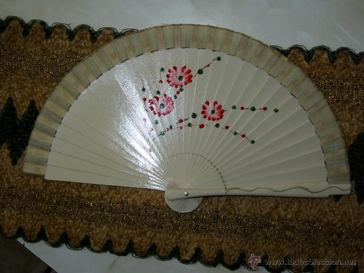 Vintage: ABANICO DE MADERA PINTADO. - Foto 3
