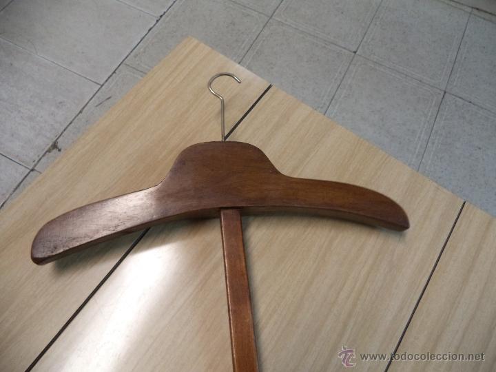 Vintage: Antigua percha de madera a&ntilde;os 60 - Foto 3