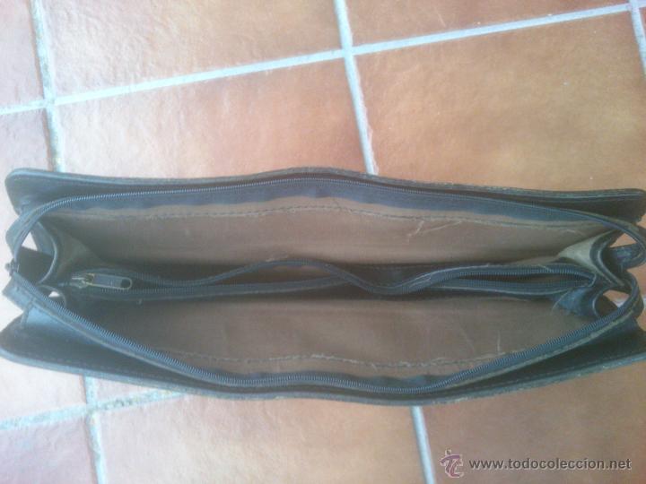 Vintage: ANTIGUO BOLSO EN CUERO HECHO A MANO - Foto 2