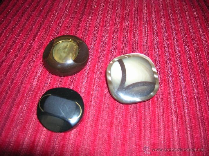 Vintage: Tres botones distintos,preciosos - Foto 1