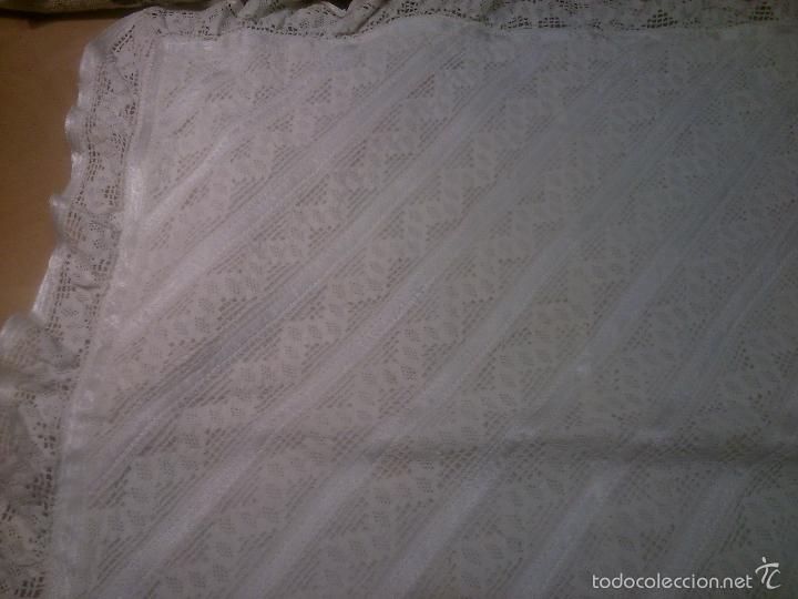 Vintage: ** COJIN CON ENTRED&Oacute;S Y CINTA DE RASO {Rf:90/*) - Foto 4