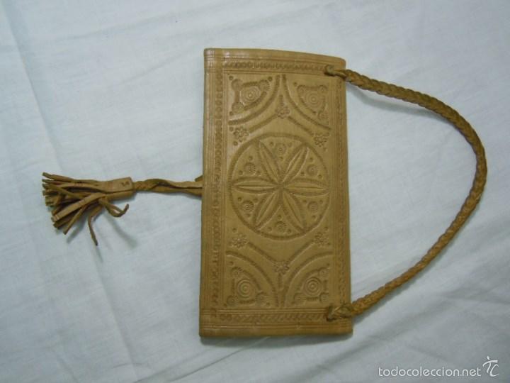 Vintage: BOLSO MARROQU&Iacute; DE PIEL - Foto 2