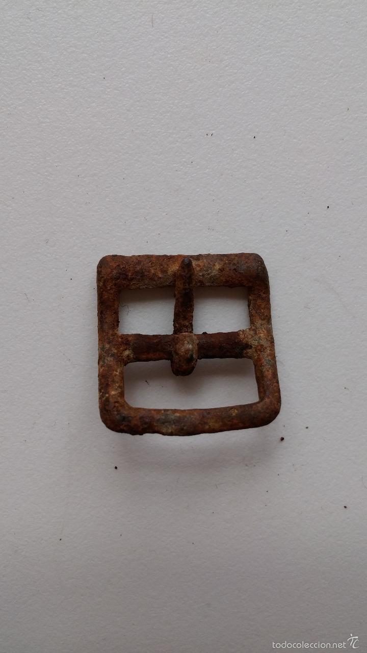 Vintage: Hebilla de 2,2 x 2 cms. creo que de chaleco - Foto 1
