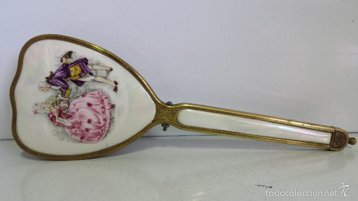 Vintage: ANTIGUO CEPILLO DE TOCADOR DE CER&Aacute;MICA Y BRONCE - Foto 1