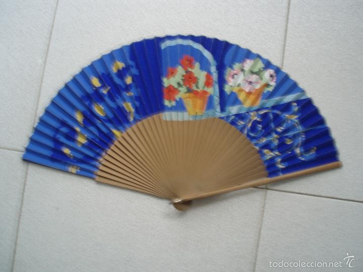 Vintage: Bonito abanico pintado a mano. - Foto 1