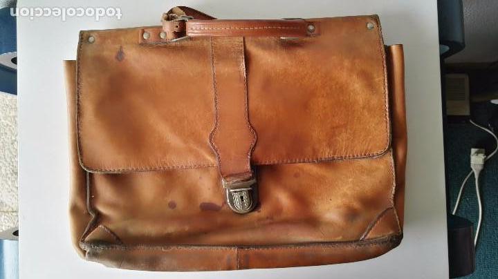 Vintage: cartera malet&iacute;n en piel - Foto 1
