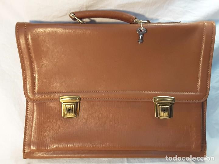 Vintage: Cartera de cuero, a&ntilde;os 50 - Foto 1