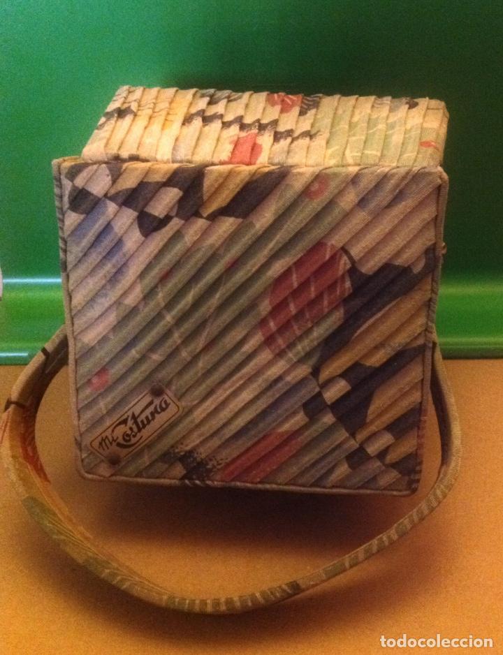 Vintage: Costurero, acartonado y forrado con tela estampada. - Foto 2