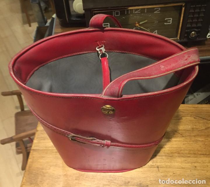 Vintage: Bolso forma de cubo en polipiel roja - Foto 2