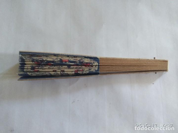 Vintage: Antiguo abanico de colecci&oacute;n de Madera y Papel - Foto 3