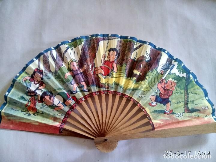 Vintage: Antiguo abanico de colecci&oacute;n de Madera y Papel. - Foto 1