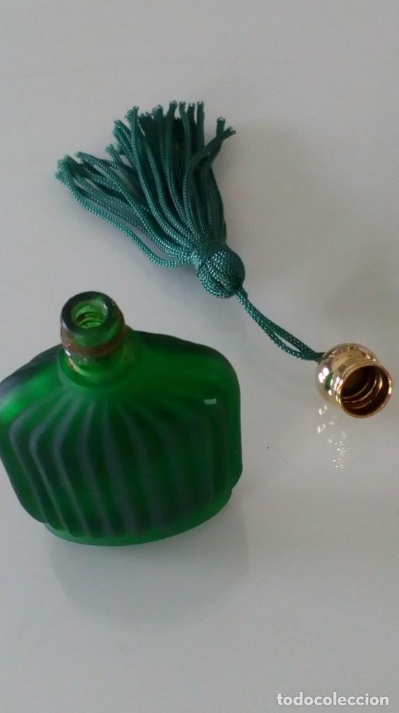 Vintage: Perfumero de bolso de cristal verde - Foto 3