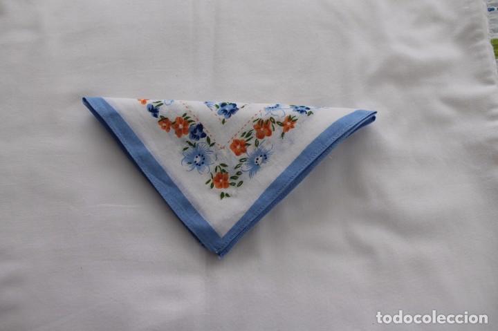 Vintage: PA&Ntilde;UELO DE ALGODON FLOREADO - Foto 2