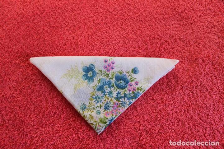 Vintage: PA&Ntilde;UELO DE ALGODON CON FLORES-A&ntilde;os 70 - Foto 1