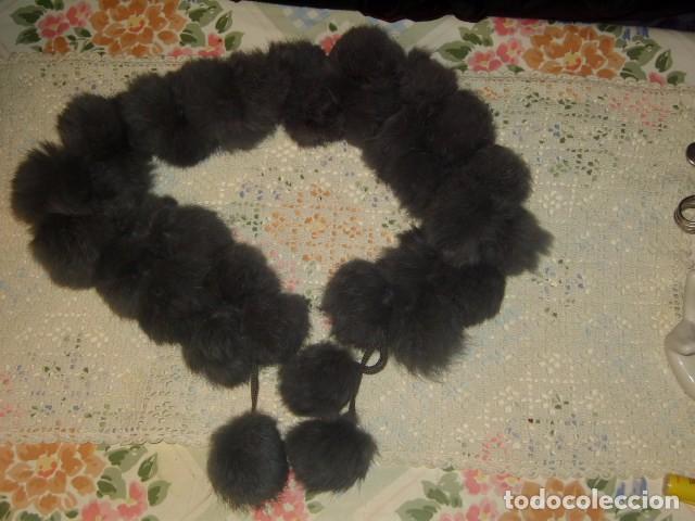 Vintage: CUELLO BOLAS DE PIEL DE CONEJO. - Foto 2