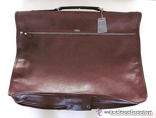 Portatrajes hombre creemos piel marca tauro año - Vendido en Subasta -  102801143