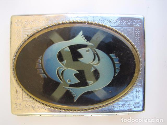 Vintage: Pitillera metal y esmalte hor&oacute;scopo piscis - Foto 1