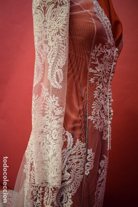 Vintage: Espectacular abrigo / velo de novia en encaje de Granada con tramaje simil encaje de Bruselas - Foto 18 - 103728727