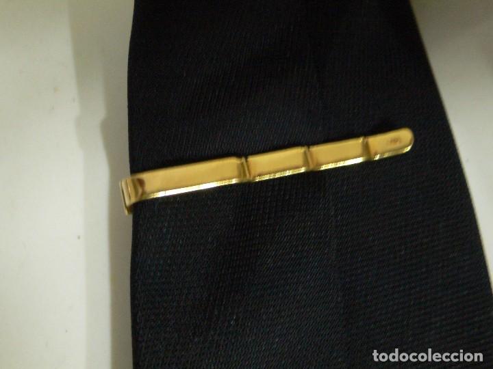 Vintage: PISACORBATAS METAL DORADO - Foto 2