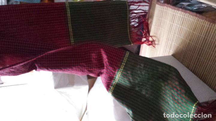 Vintage: Fular rojo ,verde y negro - Foto 3
