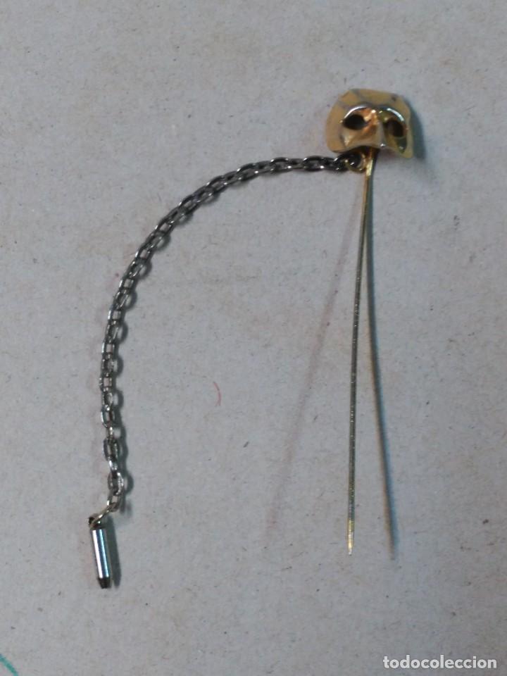 Vintage: ALFILER DE PA&Ntilde;UELO CON MASCARA DE ARLEQUIN. - Foto 5