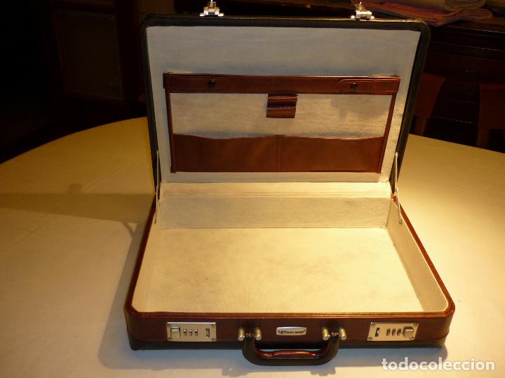 Maletin, maleta ejecutivo *happy baron* con cie - Vendido en Subasta -  110255427