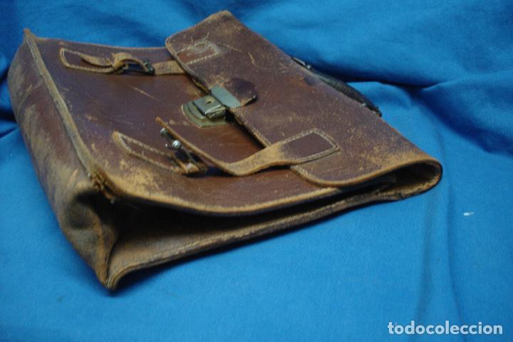Vintage: ANTIGUA CARTERA DE CUERO - Foto 2