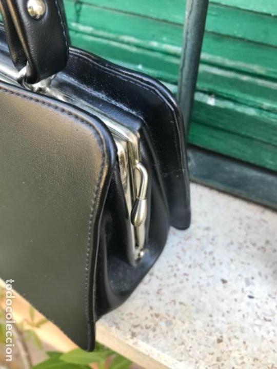 Vintage: Bolso negro, a&ntilde;o 50 - Foto 3