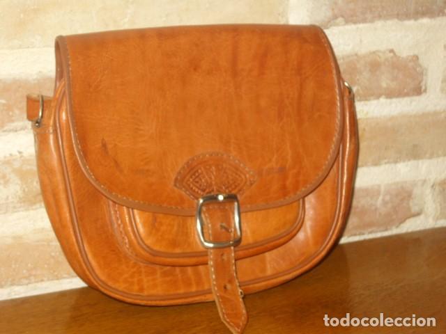 Vintage: BOLSO DE PIEL MARRON.VINTAGE. - Foto 4