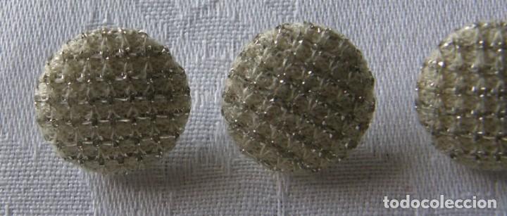 Vintage: Botones tela blancos - Foto 3