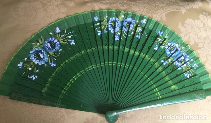 Vintage: ABANICO DE MADERA TROQUELADA Y PINTADO A MANO - Foto 5