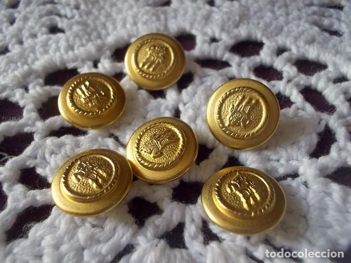 11 botones dorados con perlitas. vintage 1990. - Compra venta en  todocoleccion