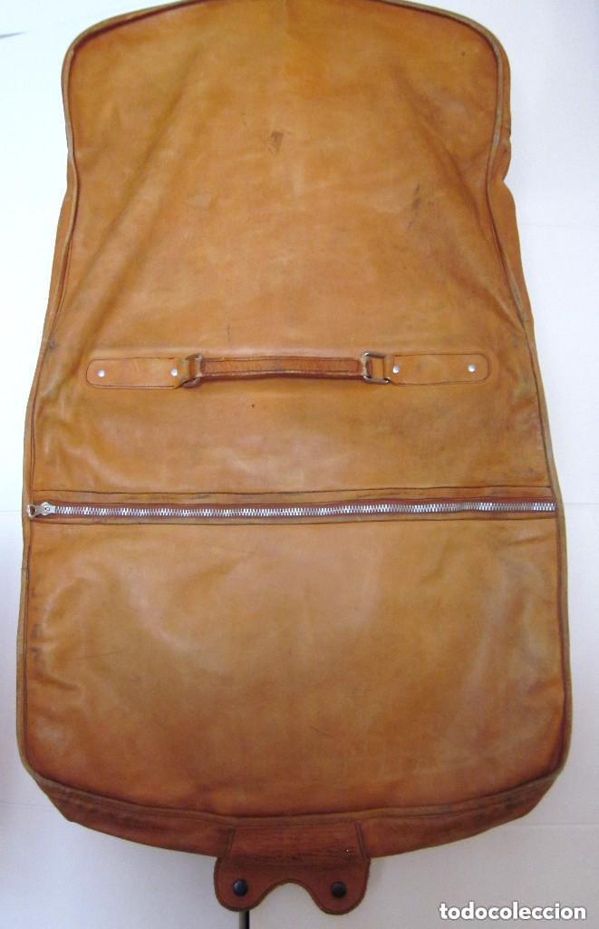 Excelente maleta portatrajes porta trajes piel - Vendido en Subasta -  146484054