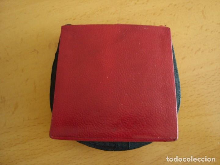 Vintage: MONEDERO DE PIEL EN FORMA DE B&Uacute;HO A ESTRENAR - Foto 3