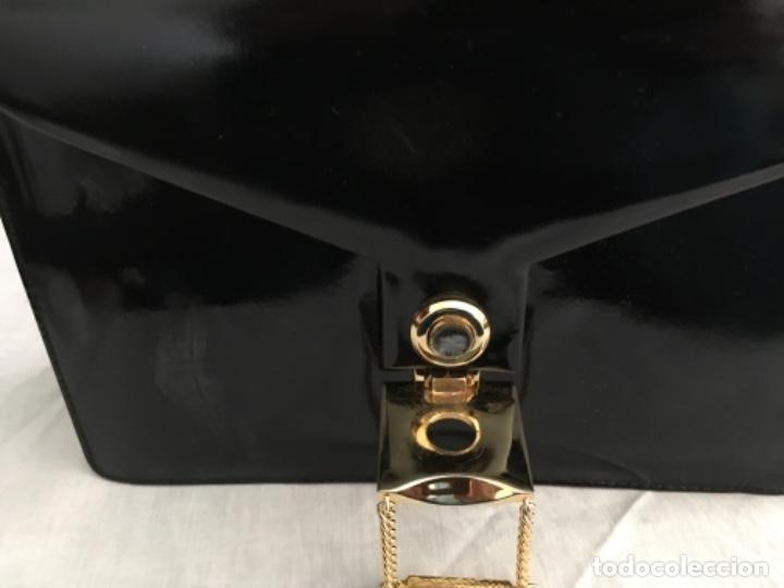 Vintage: BOLSO NEGRO DE CHAROL - Foto 5
