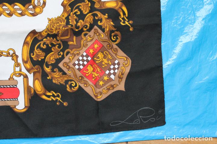 Vintage: PA&Ntilde;UELO CUELLO, 100% POLYESTER, MIDE 70 X 64 CMS, - Foto 3
