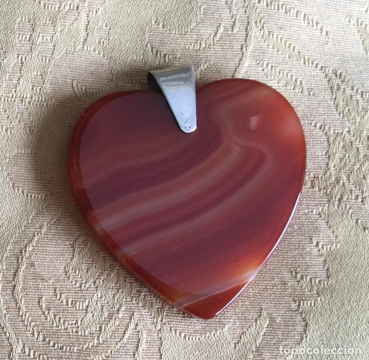 Vintage: COLGANTE CON FORMA DE CORAZ&Oacute;N DE &Aacute;GATA NATURAL - Foto 3