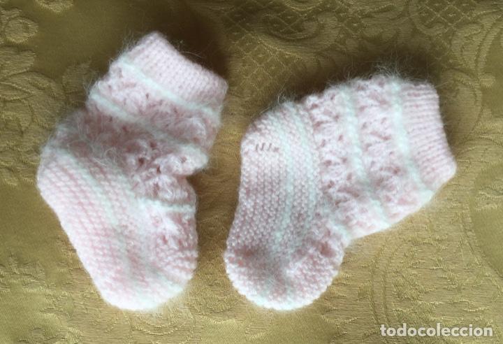 Vintage: PATUCOS PARA BEB&Eacute; DE PUNTO ROSA Y BLANCO - Foto 4