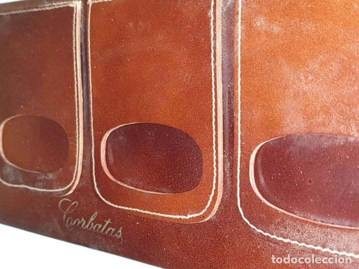Vintage: PERCHERO CORBATAS A&Ntilde;OS 70 - Foto 3